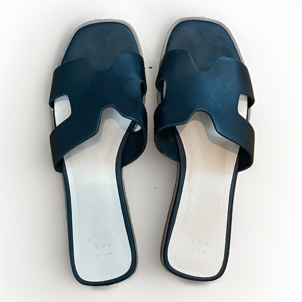Women's Size 6 Nina Black Flat Sandals A New Day Classic Wardrobe Staple
